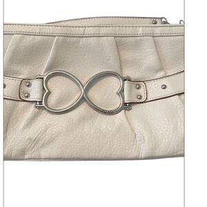 XOXO Y2K white faux leather wristlet clutch with silver heart EUC